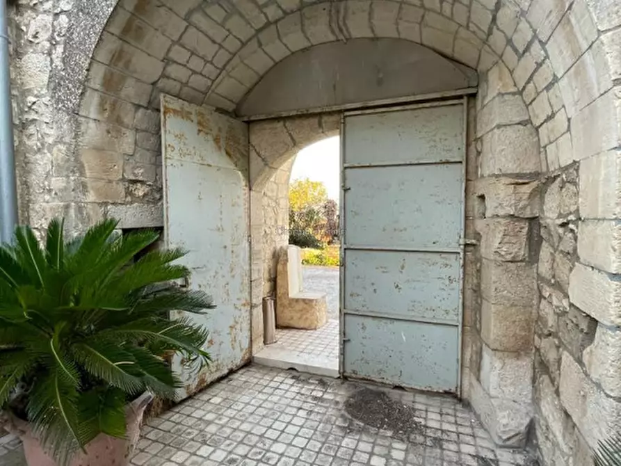 Immagine 41 di Rustico / casale in vendita  in Contrada Bussello a Modica