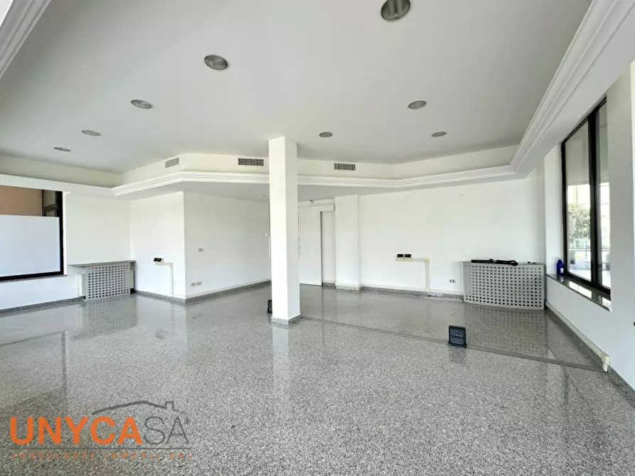 Immagine 6 di Negozio in affitto  in Via Roma a Selvazzano Dentro