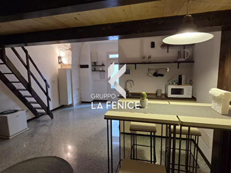 Immagine 11 di Monolocale in vendita  in Via Giovanni Basile a Locorotondo