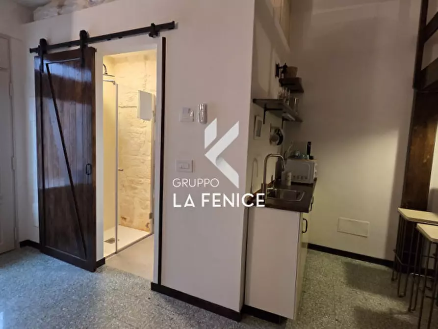 Immagine 15 di Monolocale in vendita  in Via Giovanni Basile a Locorotondo