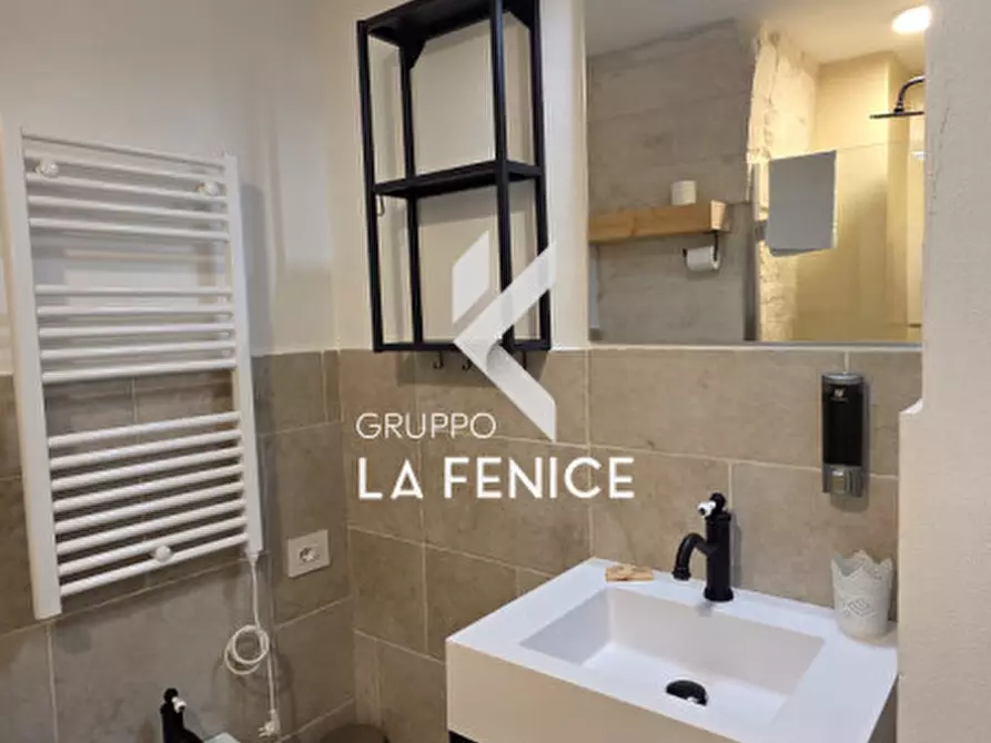 Immagine 17 di Monolocale in vendita  in Via Giovanni Basile a Locorotondo