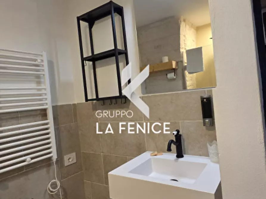 Immagine 18 di Monolocale in vendita  in Via Giovanni Basile a Locorotondo