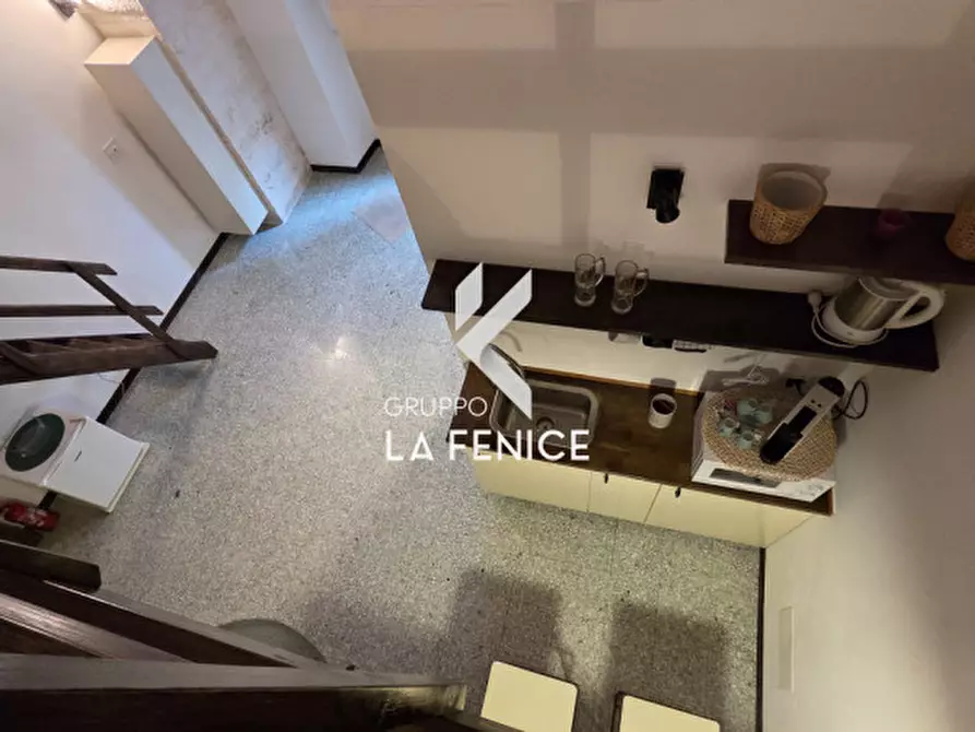 Immagine 26 di Monolocale in vendita  in Via Giovanni Basile a Locorotondo