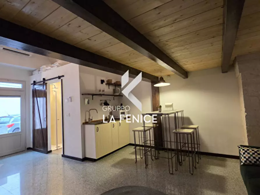 Immagine 31 di Monolocale in vendita  in Via Giovanni Basile a Locorotondo