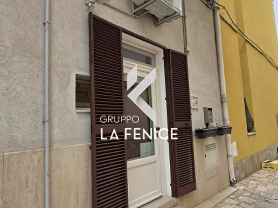 Immagine 33 di Monolocale in vendita  in Via Giovanni Basile a Locorotondo