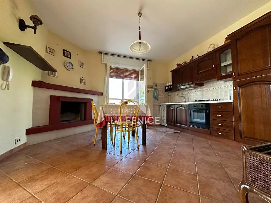 Immagine 14 di Villa in vendita  in strada cupina a Martina Franca