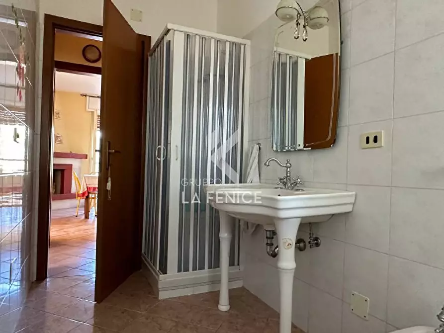 Immagine 15 di Villa in vendita  in strada cupina a Martina Franca