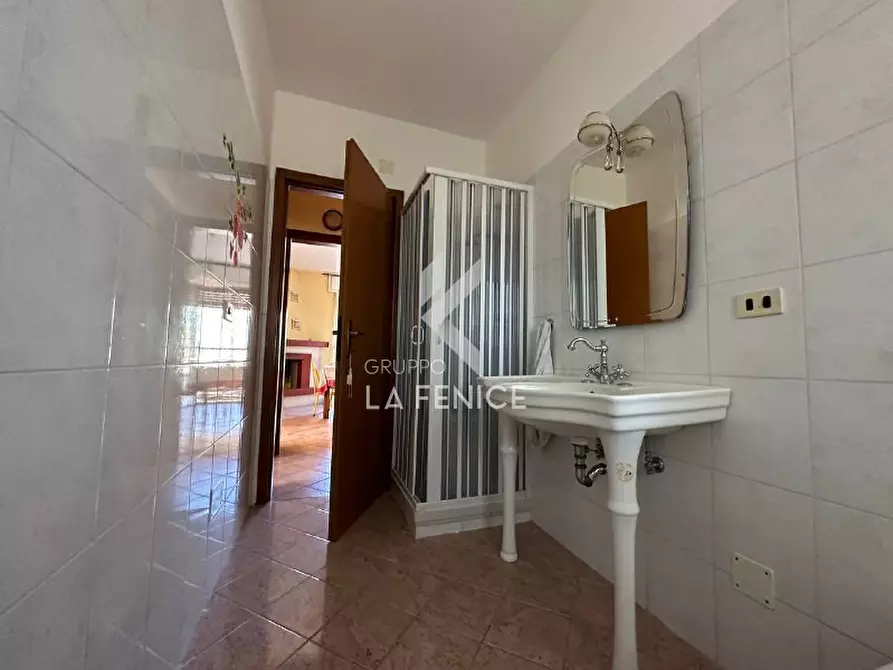 Immagine 16 di Villa in vendita  in strada cupina a Martina Franca