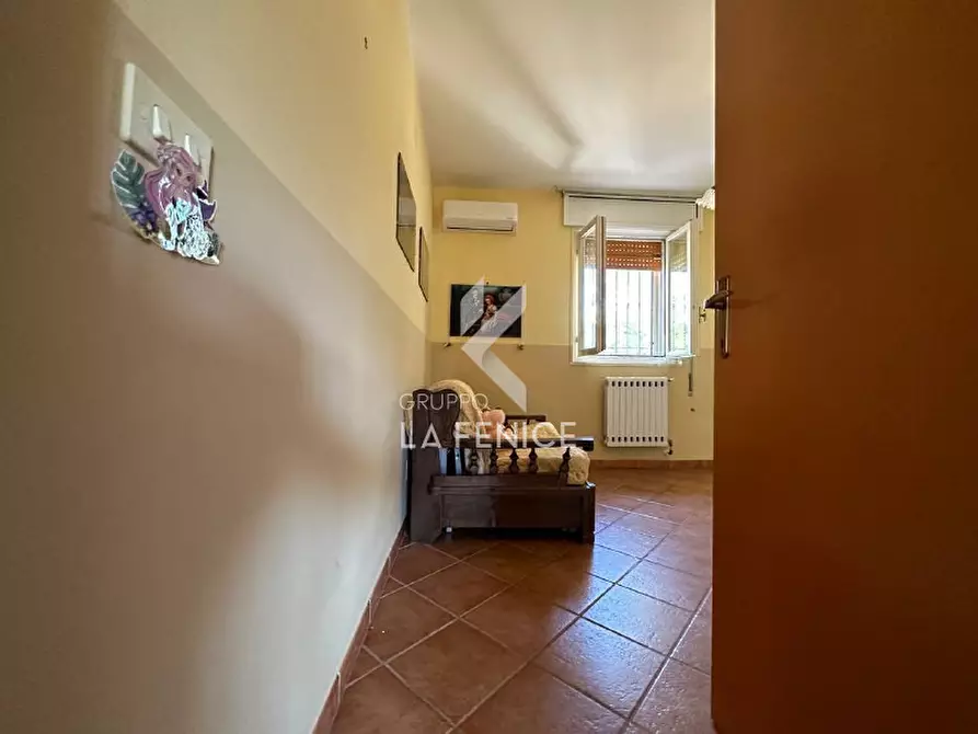 Immagine 17 di Villa in vendita  in strada cupina a Martina Franca