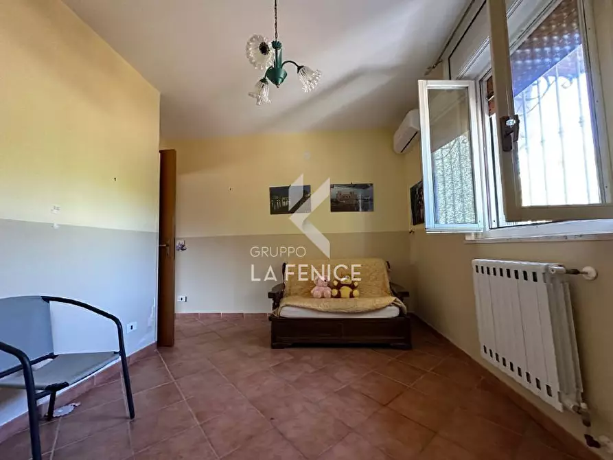 Immagine 18 di Villa in vendita  in strada cupina a Martina Franca