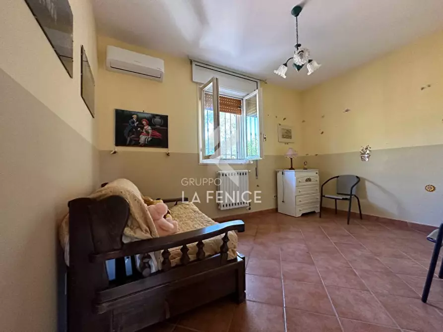 Immagine 19 di Villa in vendita  in strada cupina a Martina Franca