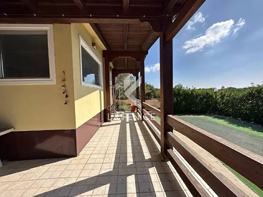 Immagine 25 di Villa in vendita  in strada cupina a Martina Franca