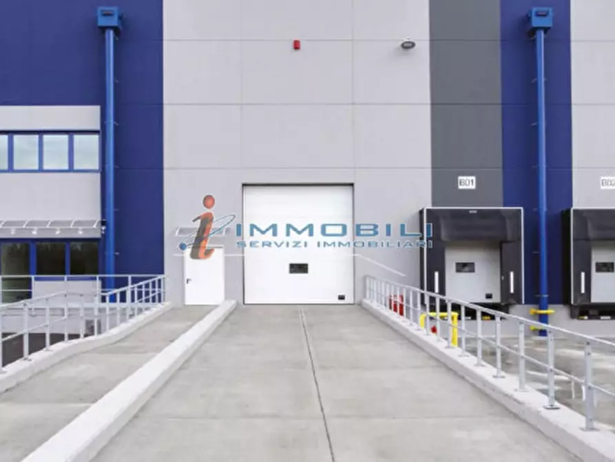 Immagine 4 di Magazzino in affitto  in VIALE DELL' INDUSTRIA a Paderno Dugnano