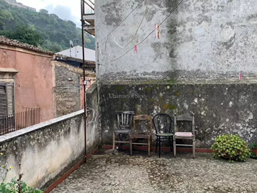 Immagine 16 di Casa indipendente in vendita  in Via Saverio Iachinoto a Modica