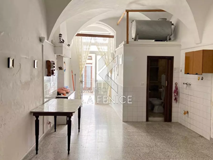 Immagine 9 di Casa indipendente in vendita  in via conte ugolino, 8 a Martina Franca