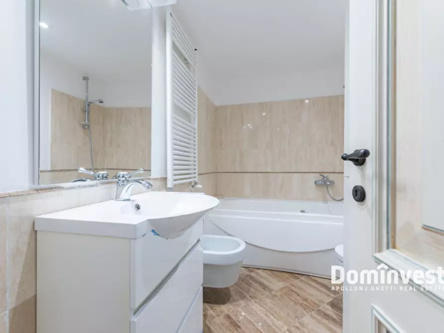 Immagine 27 di Appartamento in affitto  in VIA DELLA CISTERNA a Roma