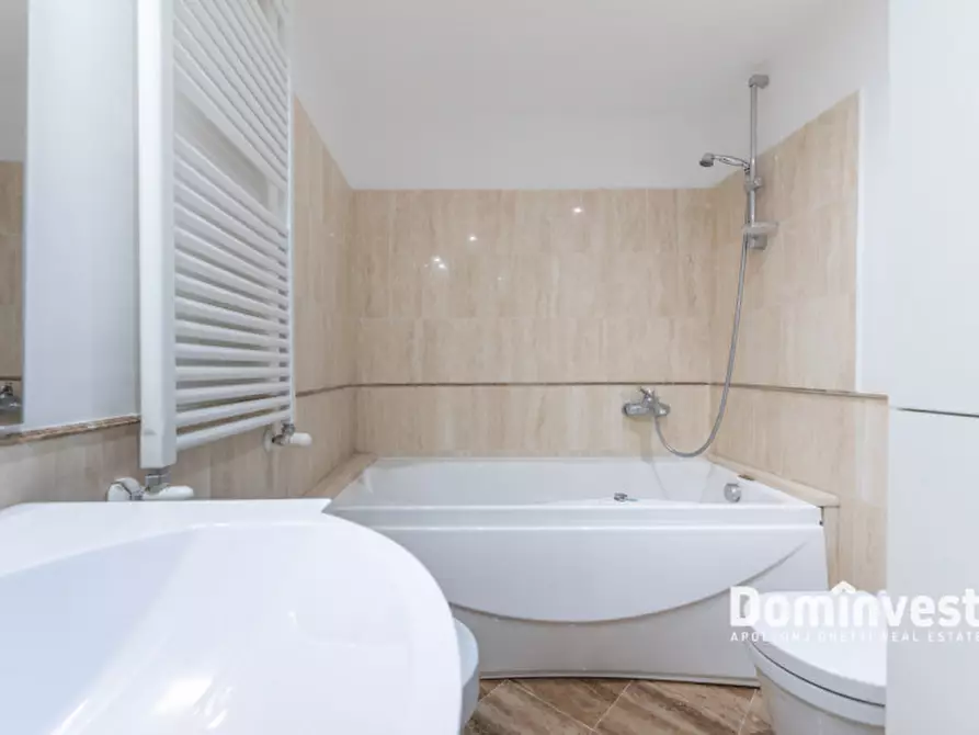 Immagine 28 di Appartamento in affitto  in VIA DELLA CISTERNA a Roma