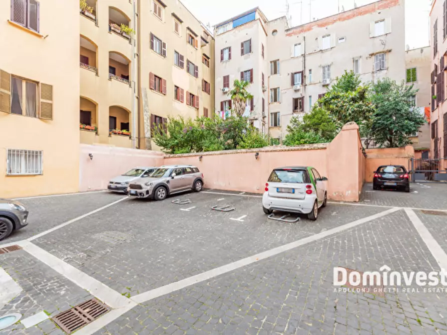 Immagine 39 di Appartamento in affitto  in VIA DELLA CISTERNA a Roma