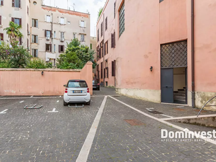 Immagine 40 di Appartamento in affitto  in VIA DELLA CISTERNA a Roma