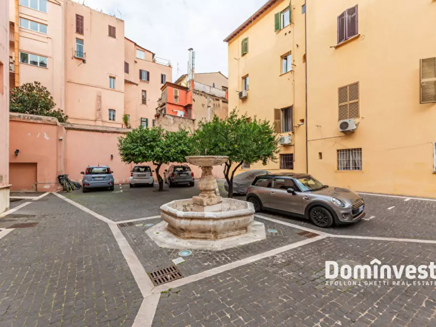 Immagine 41 di Appartamento in affitto  in VIA DELLA CISTERNA a Roma