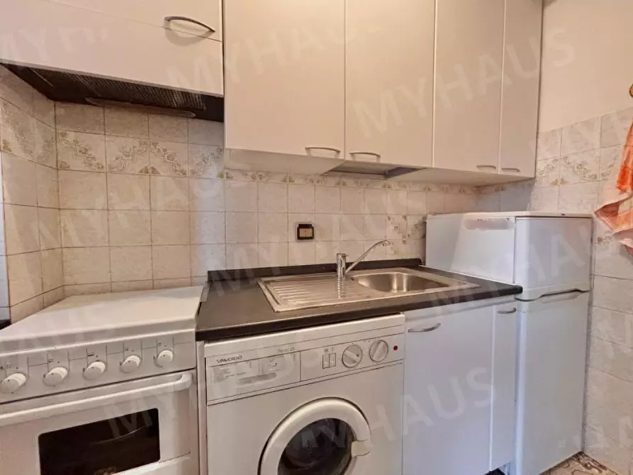 Immagine 3 di Appartamento in vendita  in viale mantegna 17 a Cesenatico