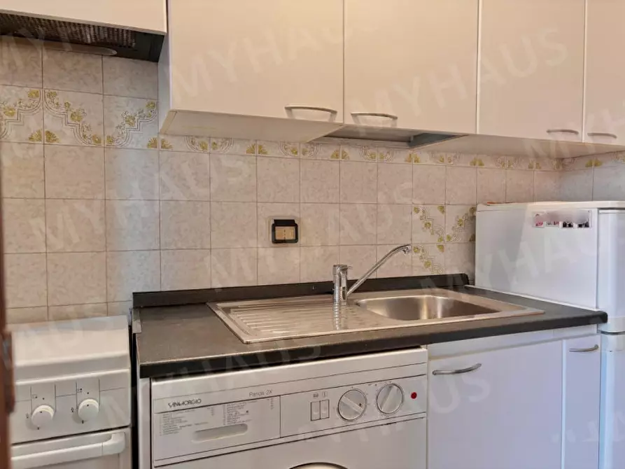 Immagine 5 di Appartamento in vendita  in viale mantegna 17 a Cesenatico