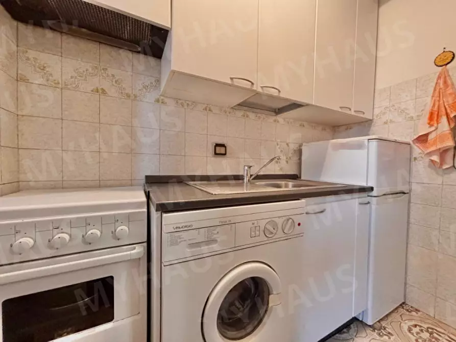 Immagine 10 di Appartamento in vendita  in viale mantegna 17 a Cesenatico