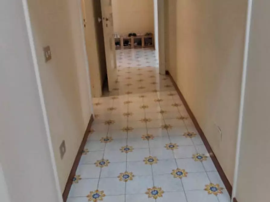 Immagine 46 di Appartamento in affitto  in Piazza Amedeo a Napoli