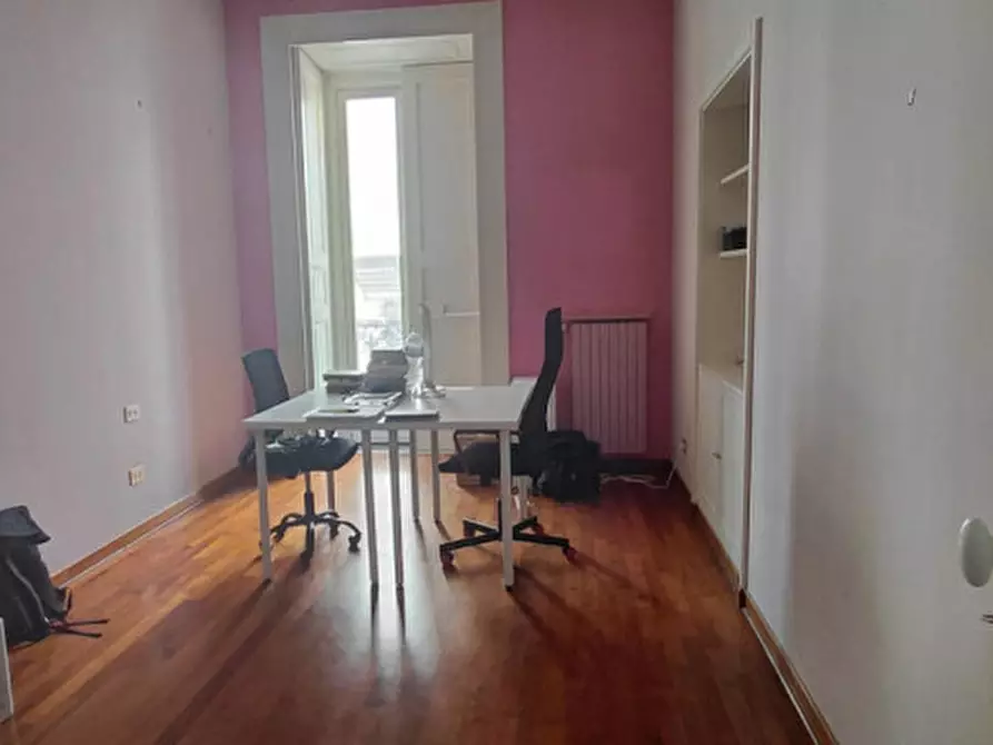Immagine 49 di Appartamento in affitto  in Piazza Amedeo a Napoli