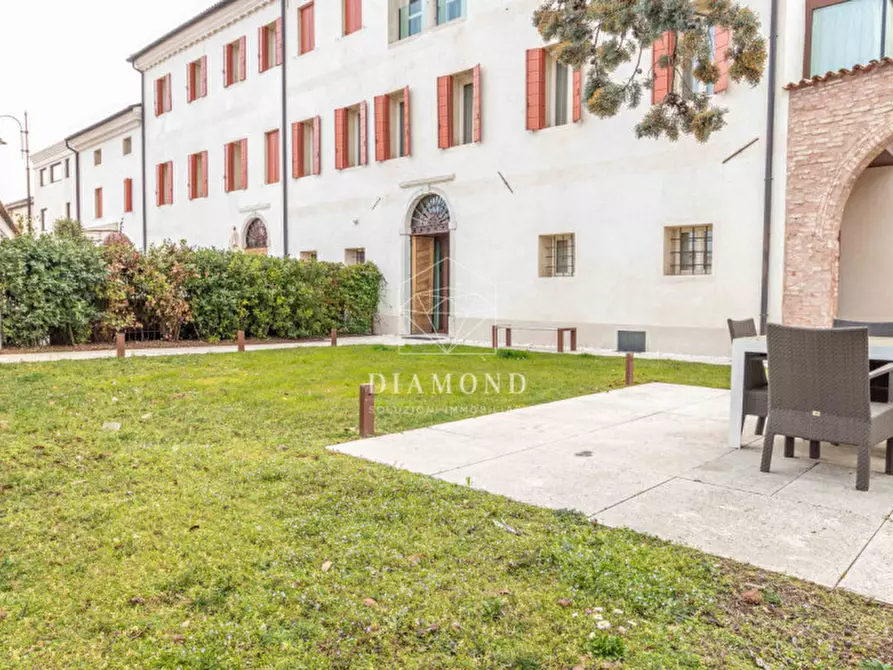 Immagine 28 di Villetta a schiera in affitto  in Via Giuseppe Mazzini Falzè di Trevignano a Trevignano