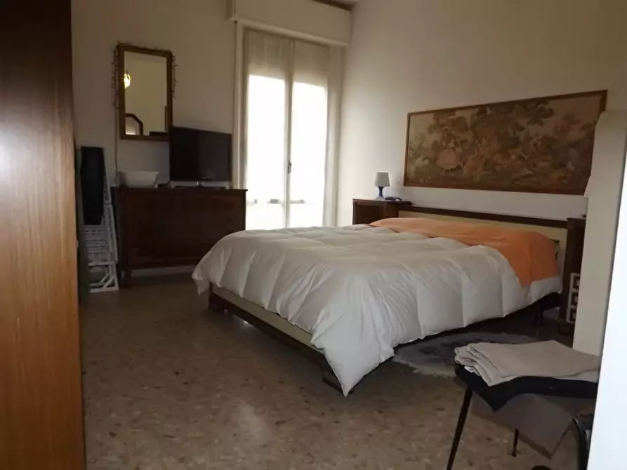 Immagine 3 di Appartamento in vendita  a Senigallia