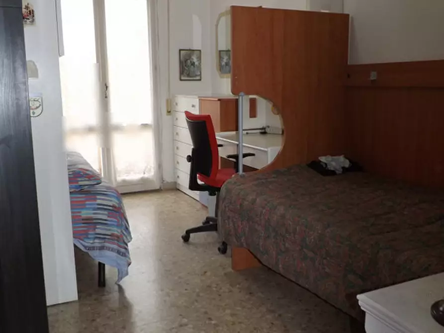 Immagine 4 di Appartamento in vendita  a Senigallia