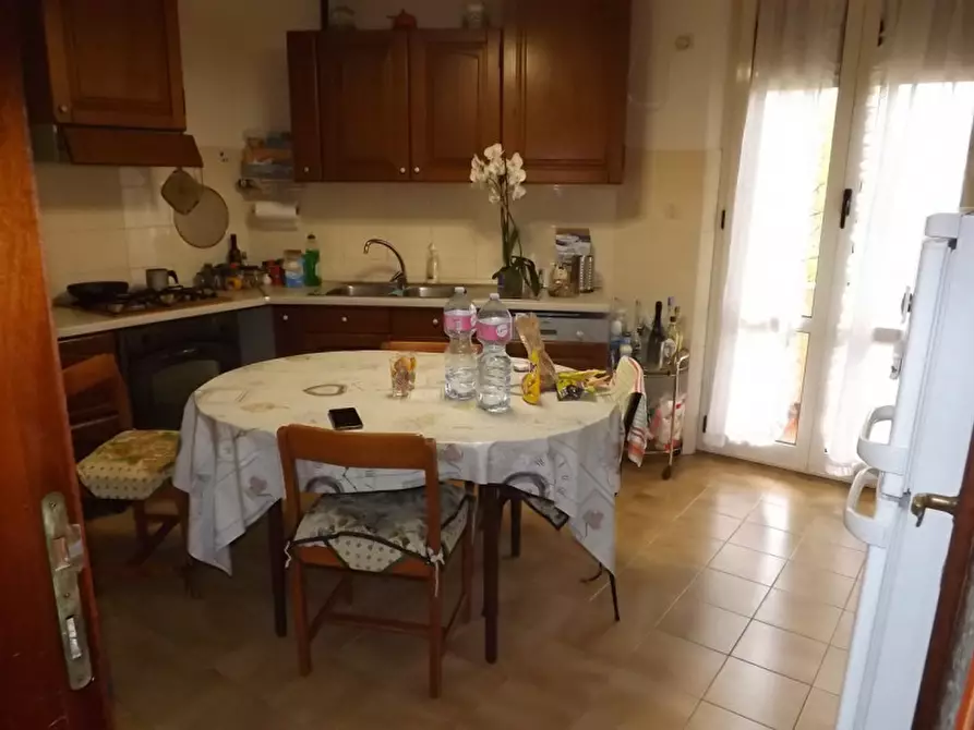 Immagine 11 di Appartamento in vendita  a Senigallia