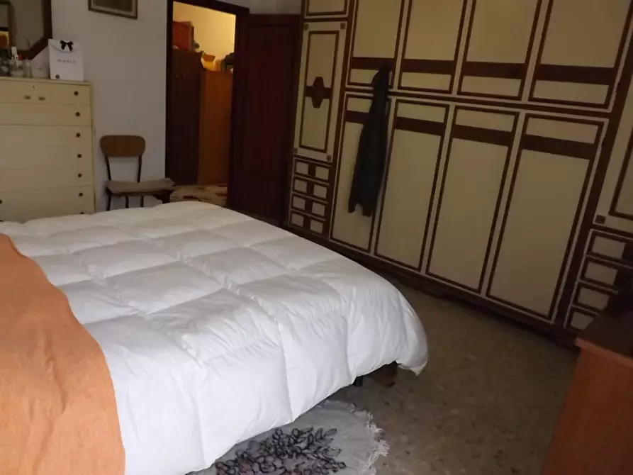 Immagine 13 di Appartamento in vendita  a Senigallia