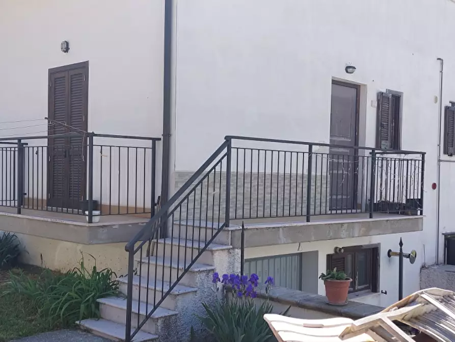 Immagine 3 di Villetta a schiera in vendita  in Via Roberto Rossellini a Vastogirardi