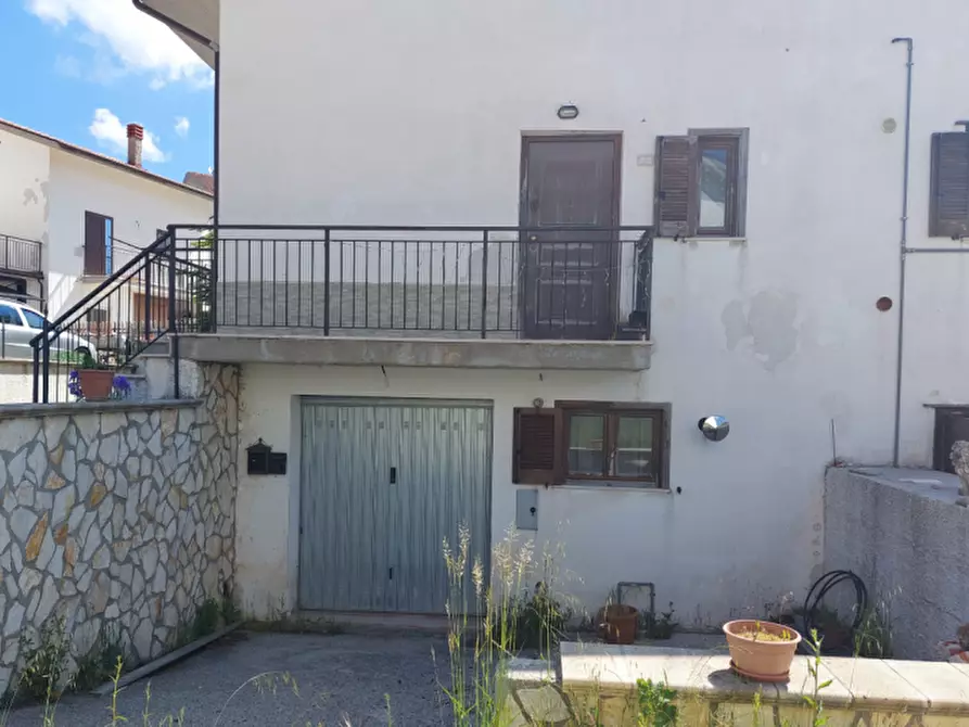 Immagine 4 di Villetta a schiera in vendita  in Via Roberto Rossellini a Vastogirardi