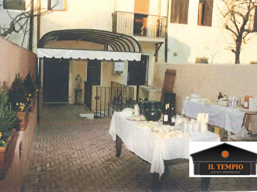 Immagine 2 di Negozio in vendita  in LEVA DEGLI ANGELI a Vicenza