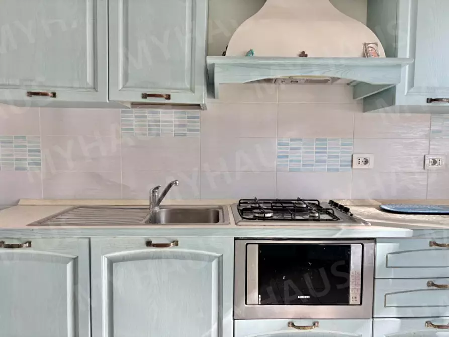 Immagine 19 di Appartamento in vendita  in Viale Andrea Mantegna, 11 a Cesenatico