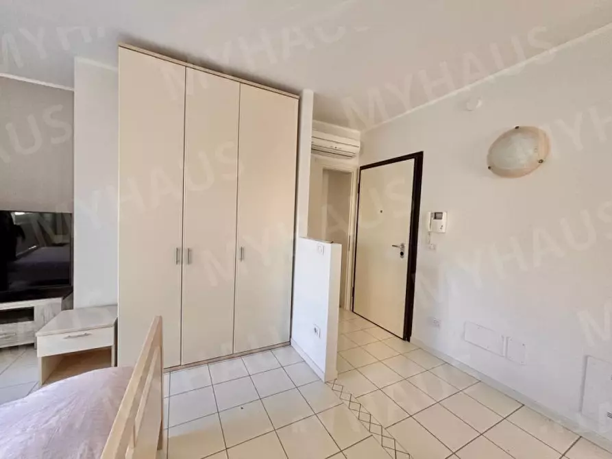 Immagine 31 di Appartamento in vendita  in Viale Andrea Mantegna, 11 a Cesenatico