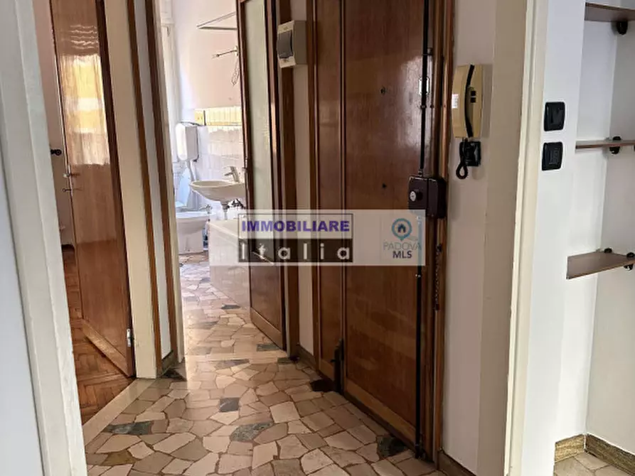 Immagine 1 di Appartamento in affitto  in piazza delle Erbe a Padova