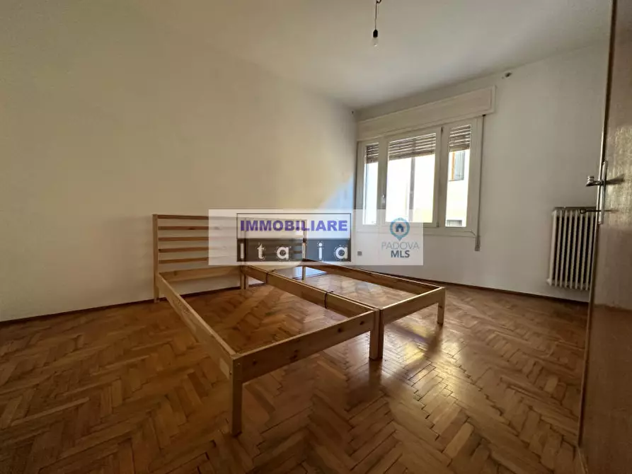 Immagine 10 di Appartamento in affitto  in piazza delle Erbe a Padova