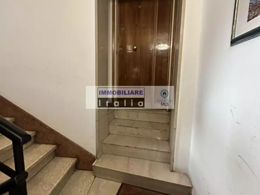 Immagine 15 di Appartamento in affitto  in piazza delle Erbe a Padova