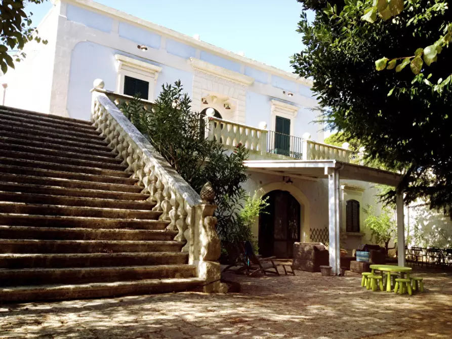 Immagine 1 di Villa in vendita  in CONTRADA LAURETO a Fasano