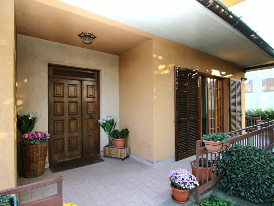 Immagine 3 di Casa bifamiliare in vendita  in Via Quinzano a Flero