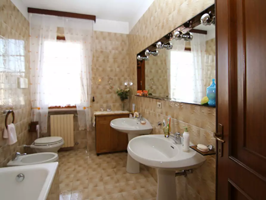 Immagine 11 di Casa bifamiliare in vendita  in Via Quinzano a Flero