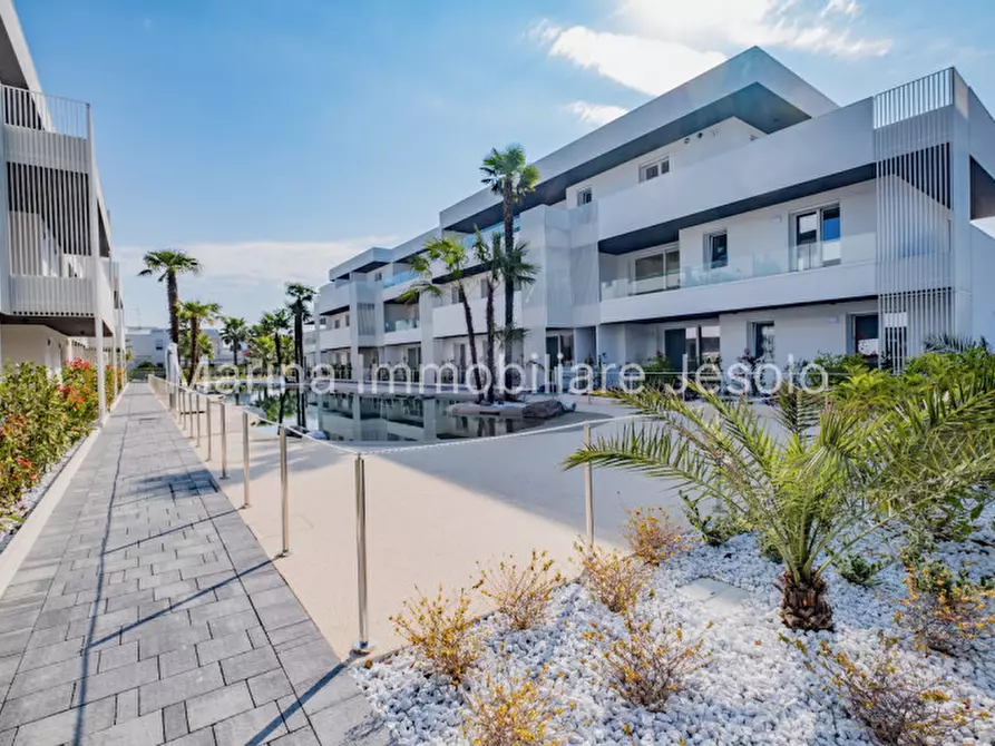 Immagine 2 di Appartamento in vendita  in VIA CEOLOTTO a Jesolo
