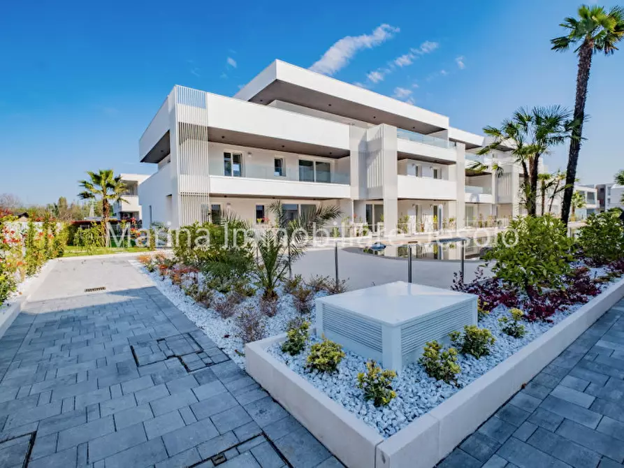 Immagine 2 di Appartamento in vendita  in VIA CEOLOTTO a Jesolo