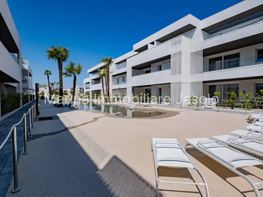 Immagine 2 di Appartamento in vendita  in VIA CEOLOTTO a Jesolo