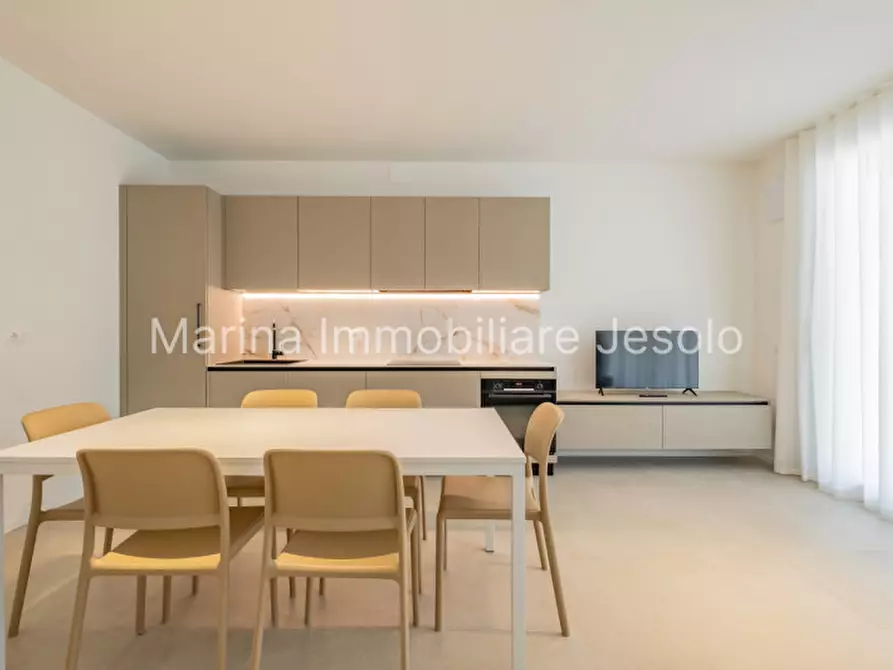 Immagine 7 di Appartamento in vendita  in VIA CEOLOTTO a Jesolo