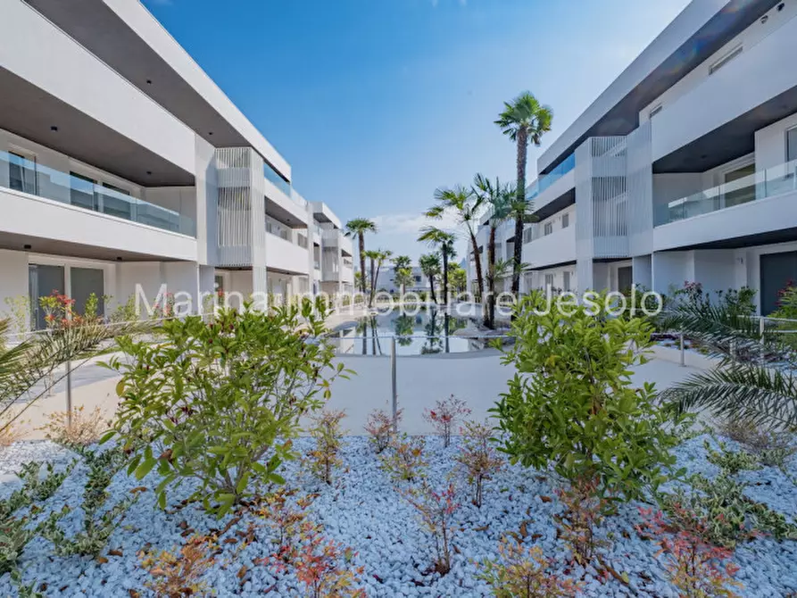 Immagine 8 di Appartamento in vendita  in VIA CEOLOTTO a Jesolo